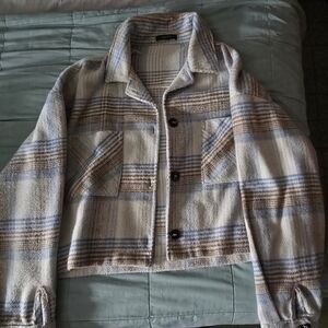 Cozy Plaid Teddy Jacket in Cream and Blue